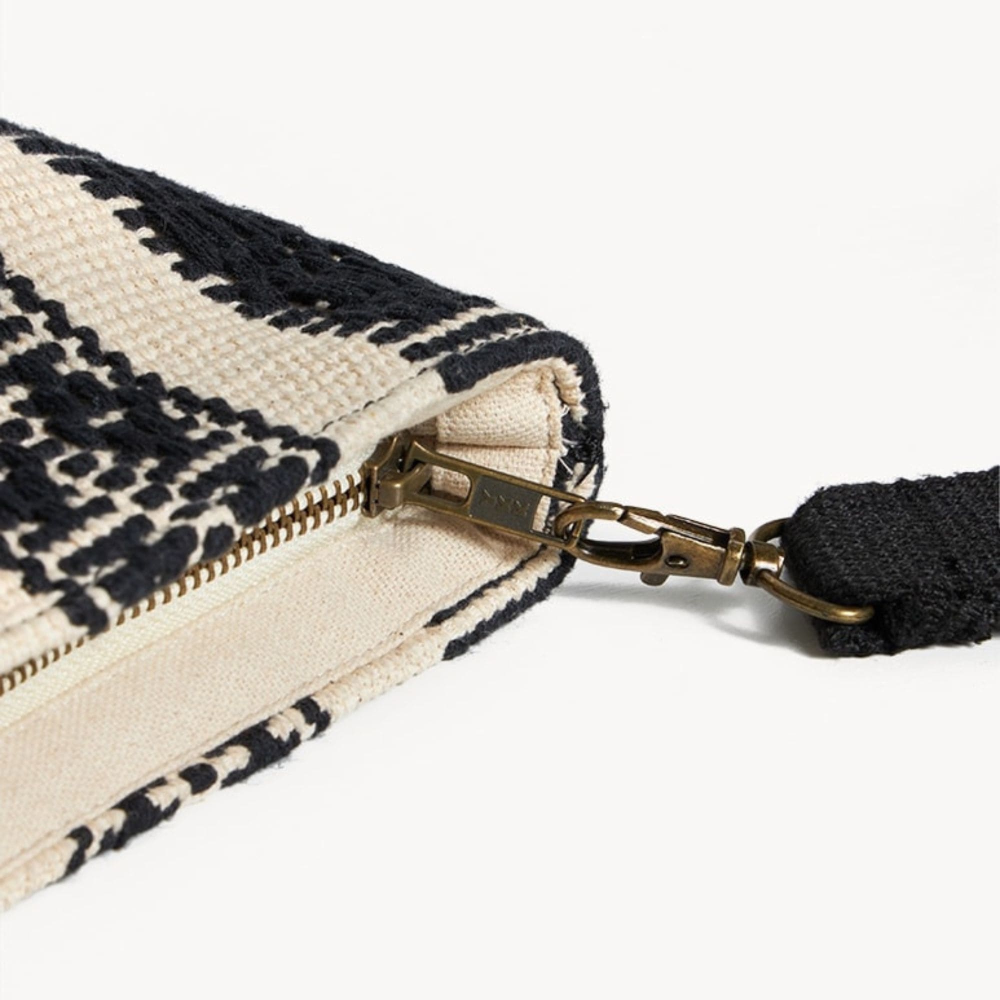 Safa Woven Midi Clutch - Beige & Black
