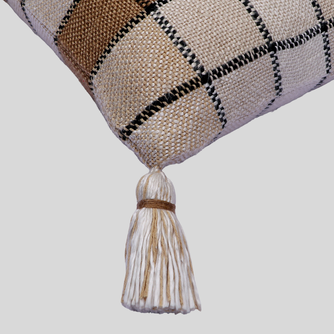 Beige Bliss Checkered Cushion Cover Handwoven, 30 x 50 cm