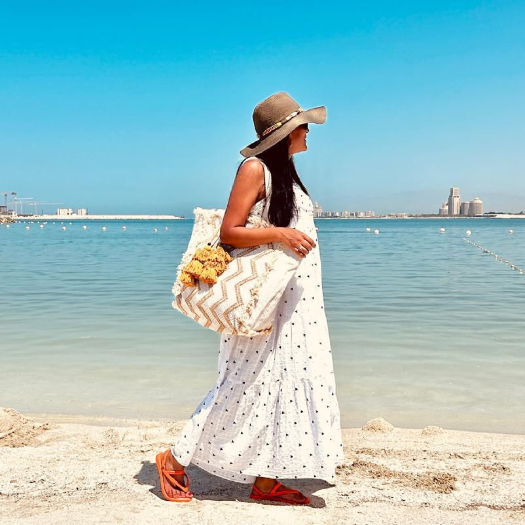 Zig Zag Carry All Shopping Tassel Bag - White