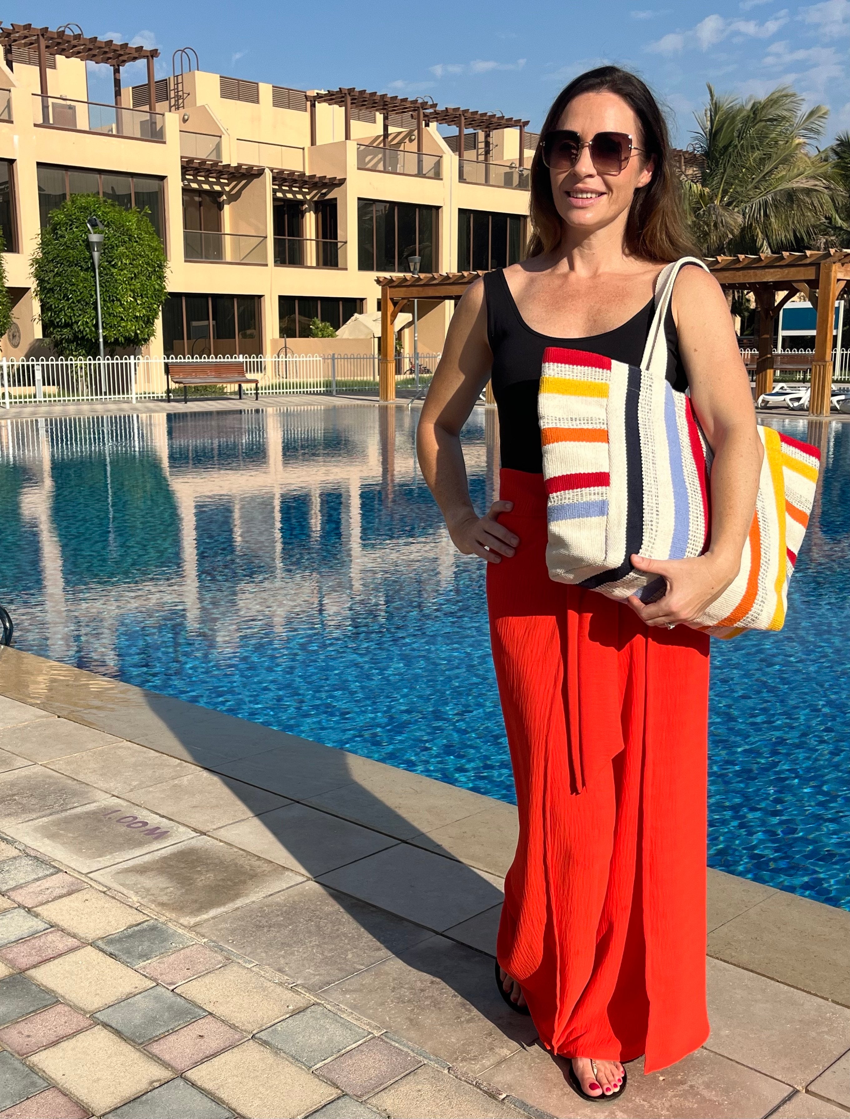 Kat + Em Pants & Tote It Easy Color Magic Tote Bag