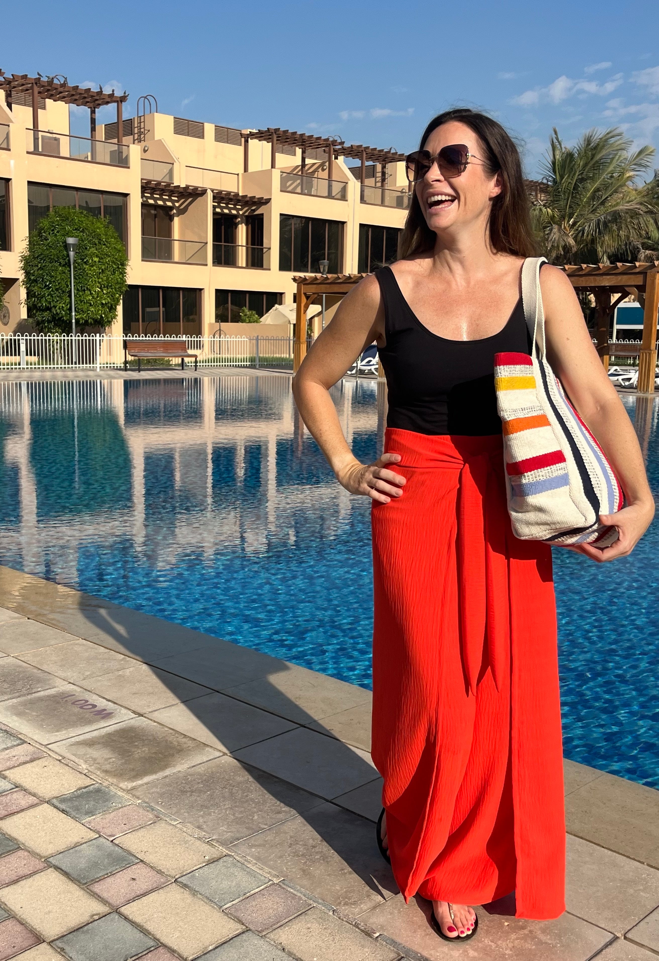 Kat + Em Pants & Tote It Easy Color Magic Tote Bag